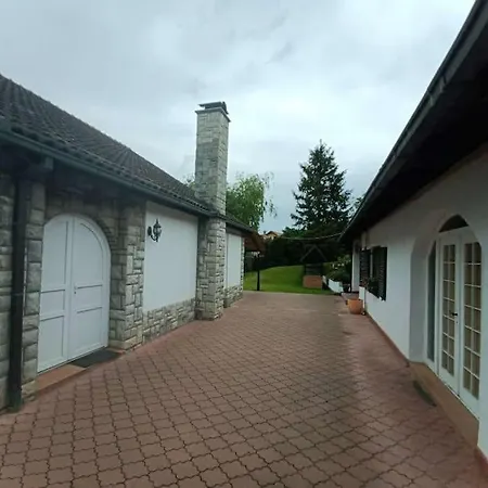 U Potkrovlju * Sremski Karlovci