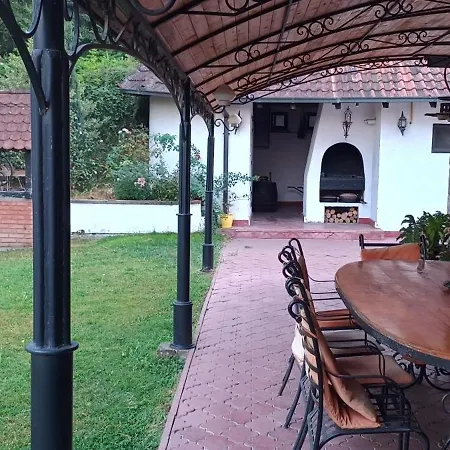 U Potkrovlju Apartman *