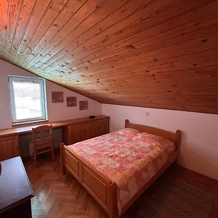 U Potkrovlju Karlóca